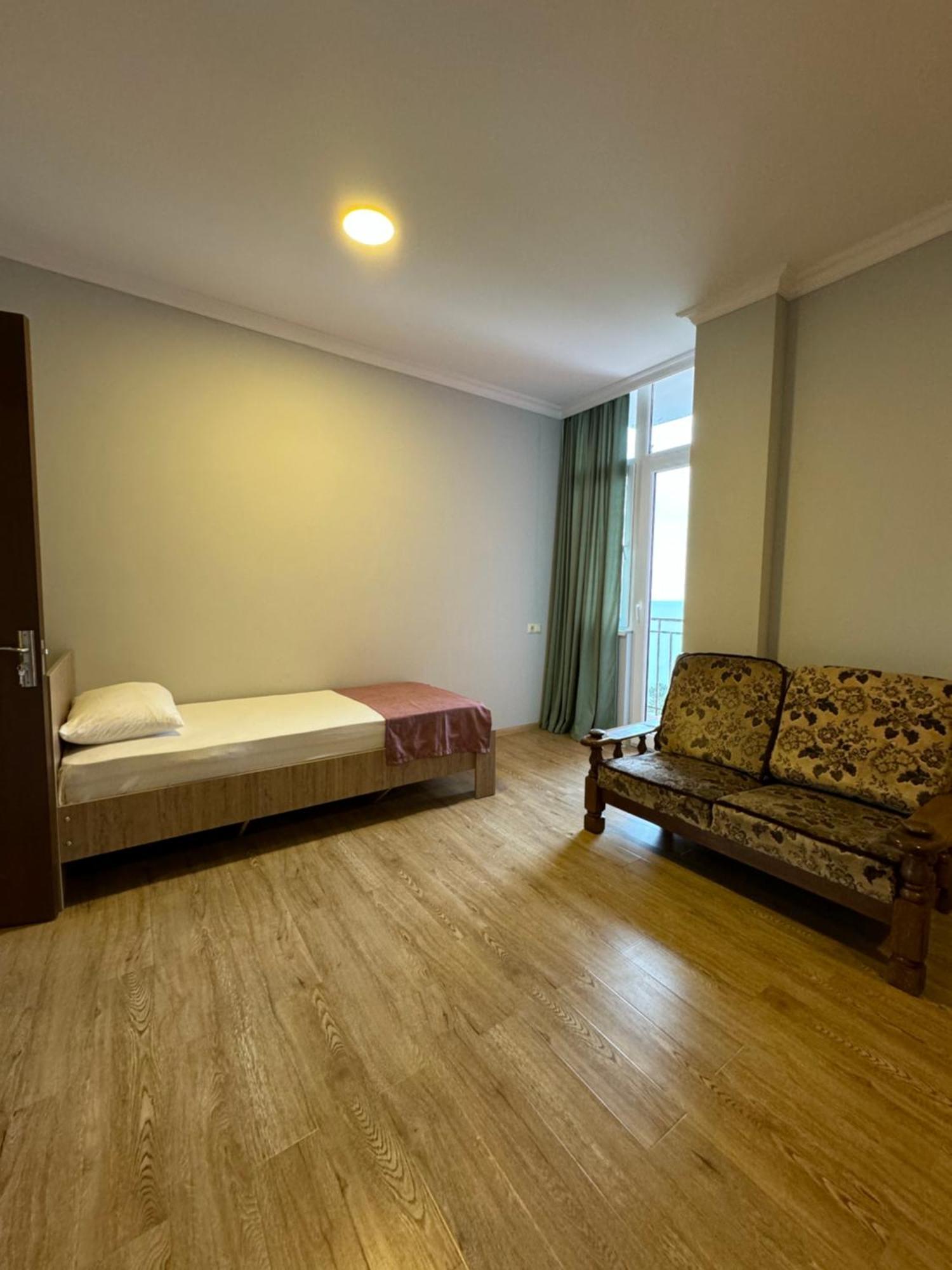 Colibri Apartment Batumi Exterior foto