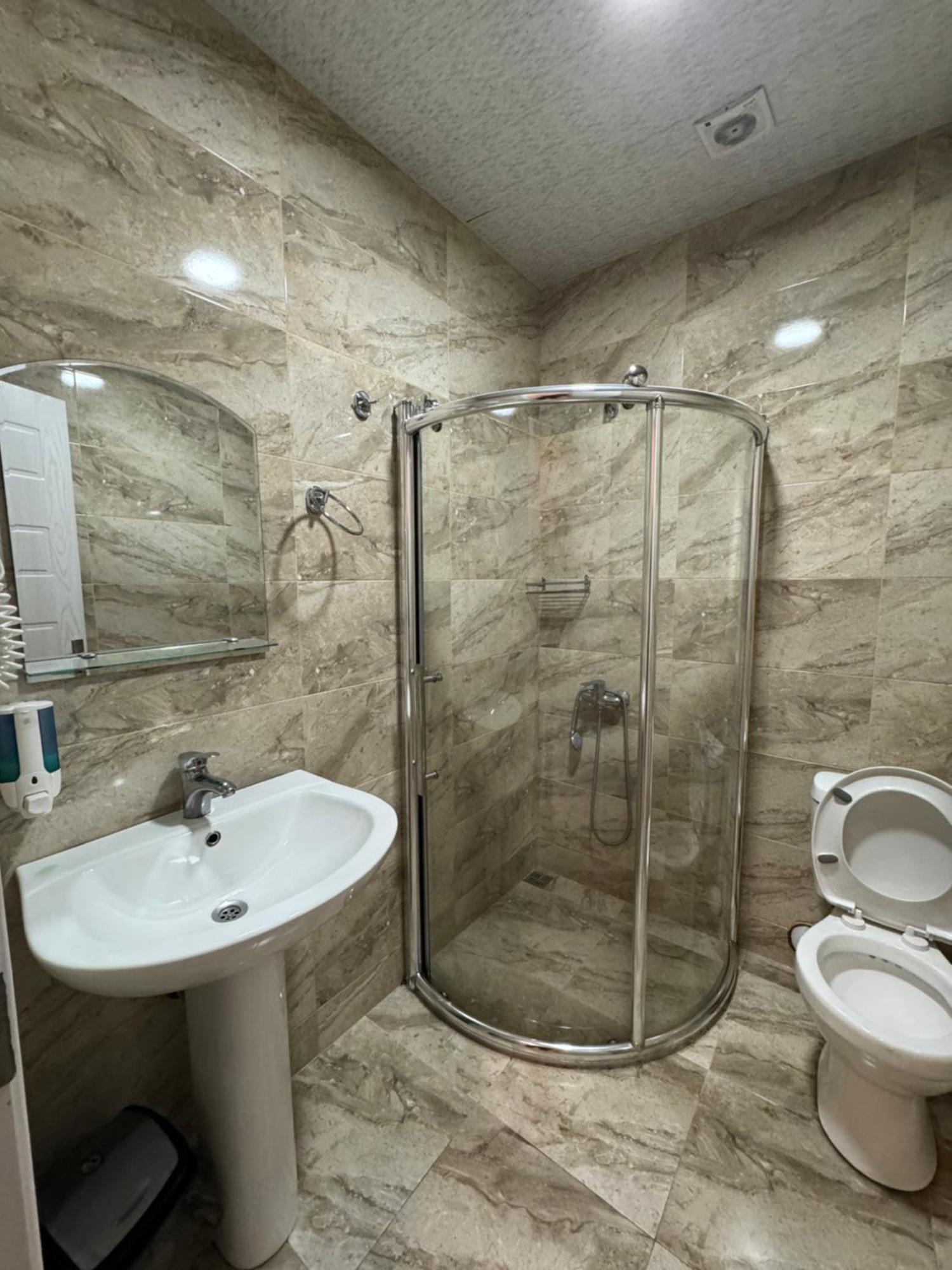 Colibri Apartment Batumi Exterior foto