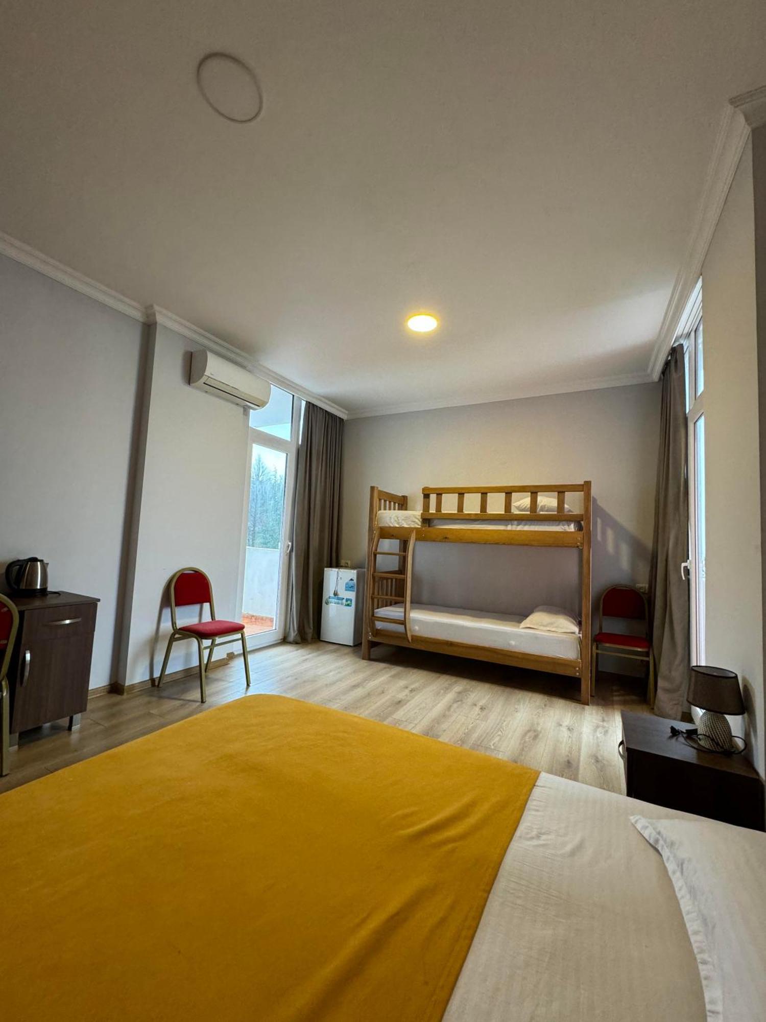 Colibri Apartment Batumi Exterior foto