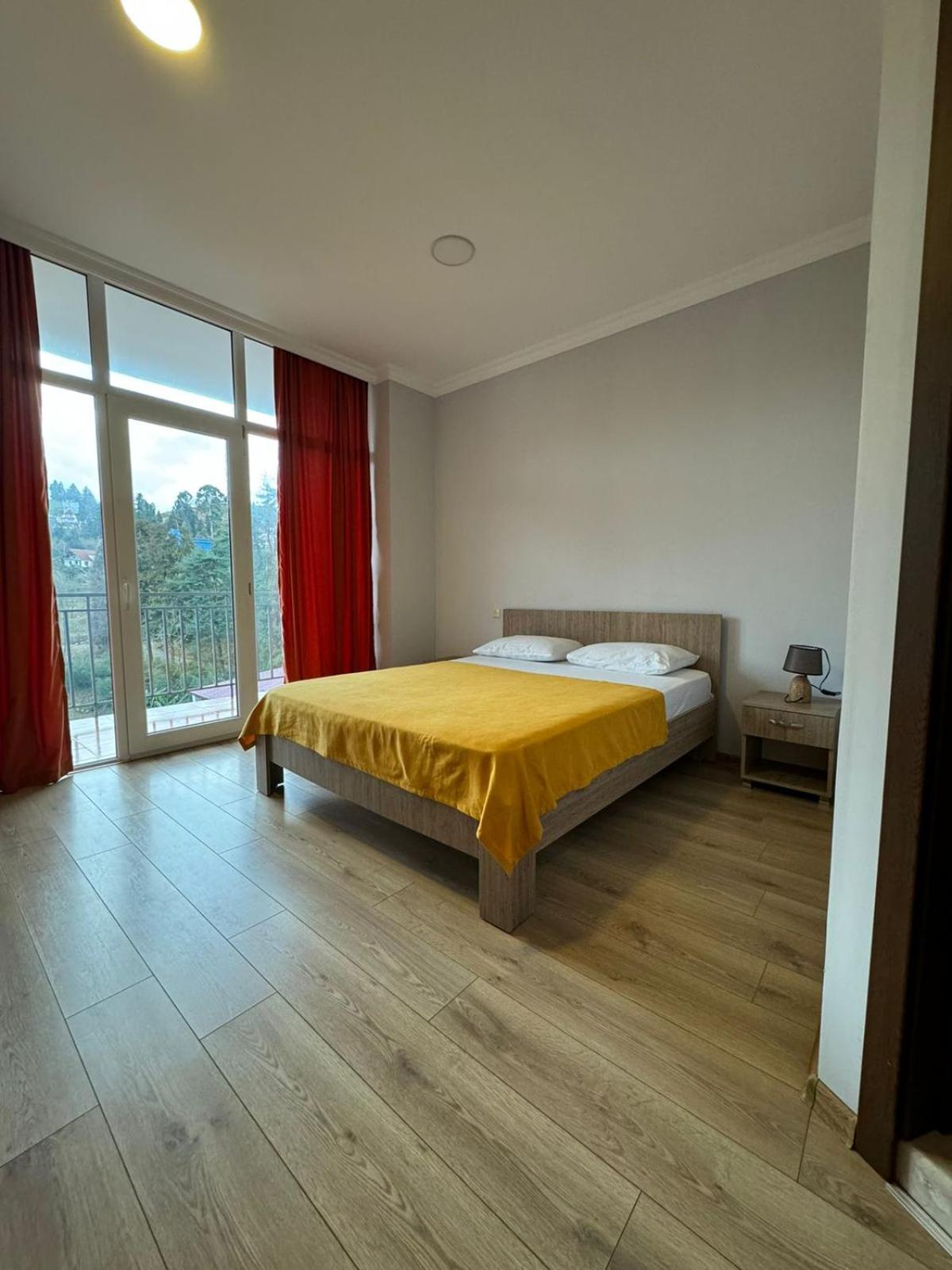Colibri Apartment Batumi Exterior foto